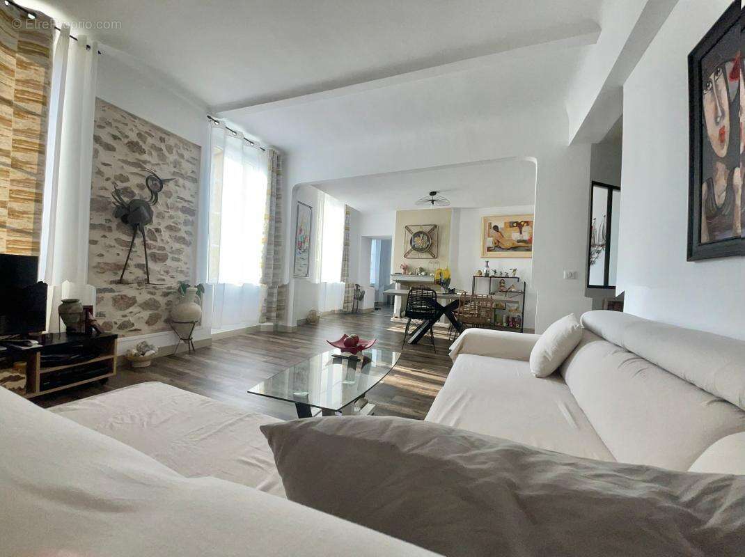 Appartement à HYERES