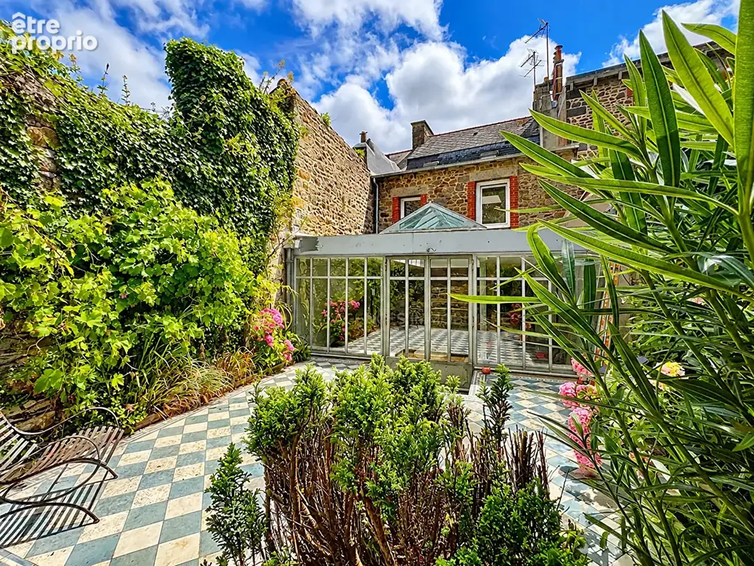 Maison de ville avec terrasse et jardin - photo 12