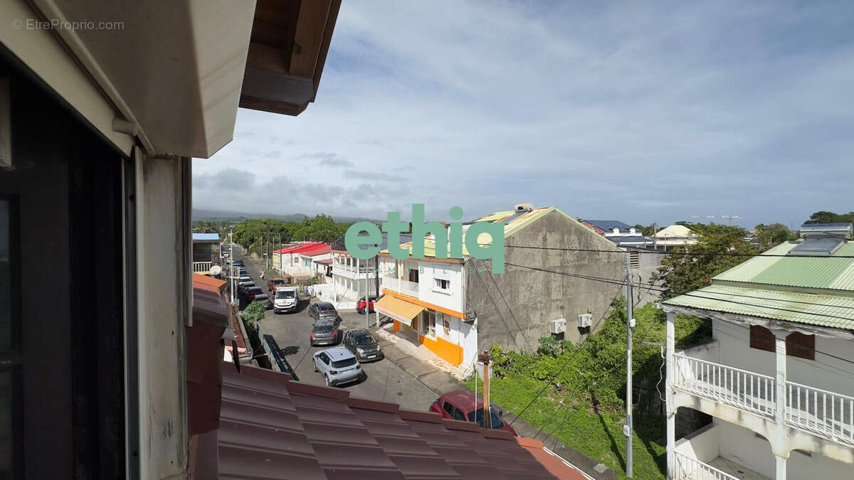 Maison à CAPESTERRE-BELLE-EAU