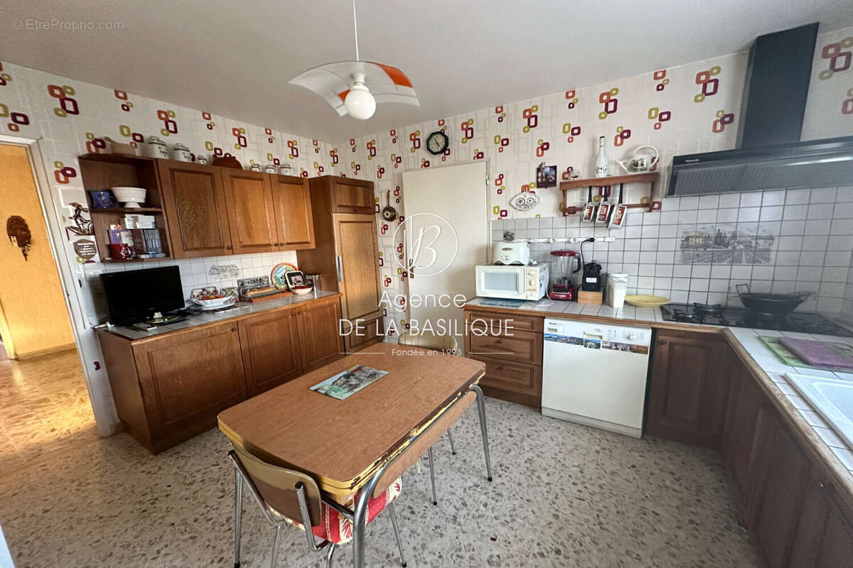 Maison à SAINT-MAXIMIN-LA-SAINTE-BAUME