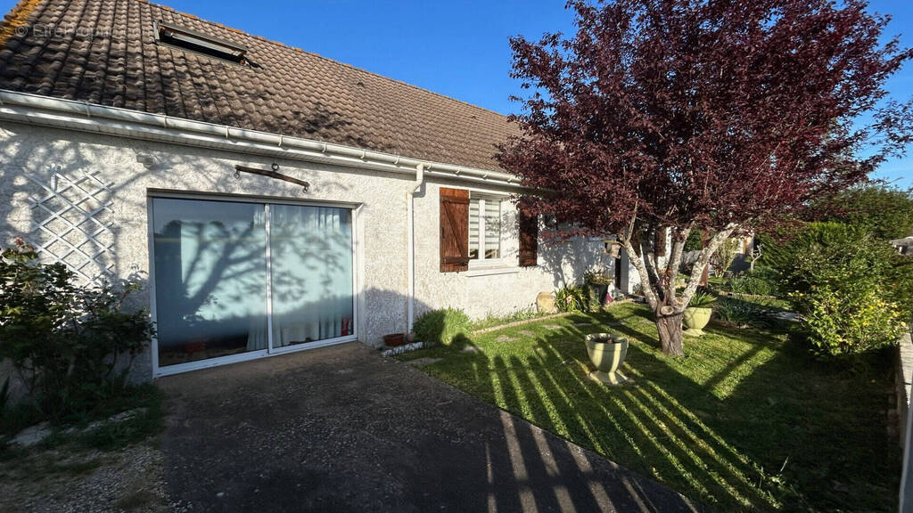 Maison à VINEUIL