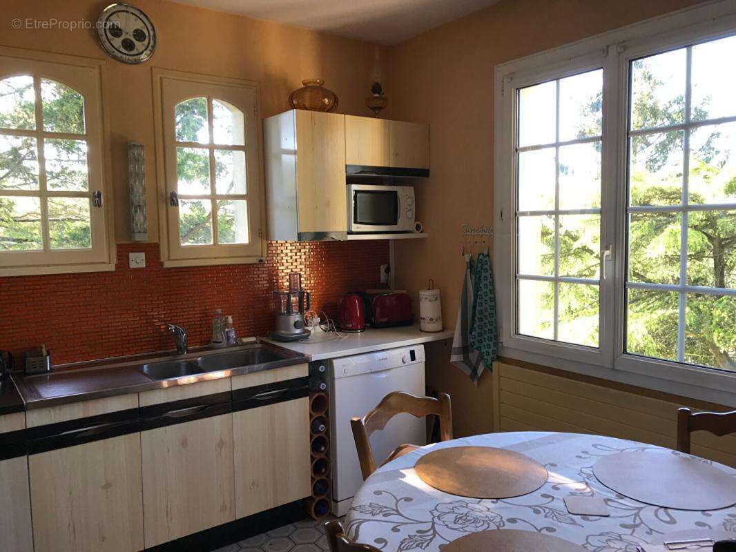 Maison Pouzauges 85700, 2 chambres  plus logement - photo 5