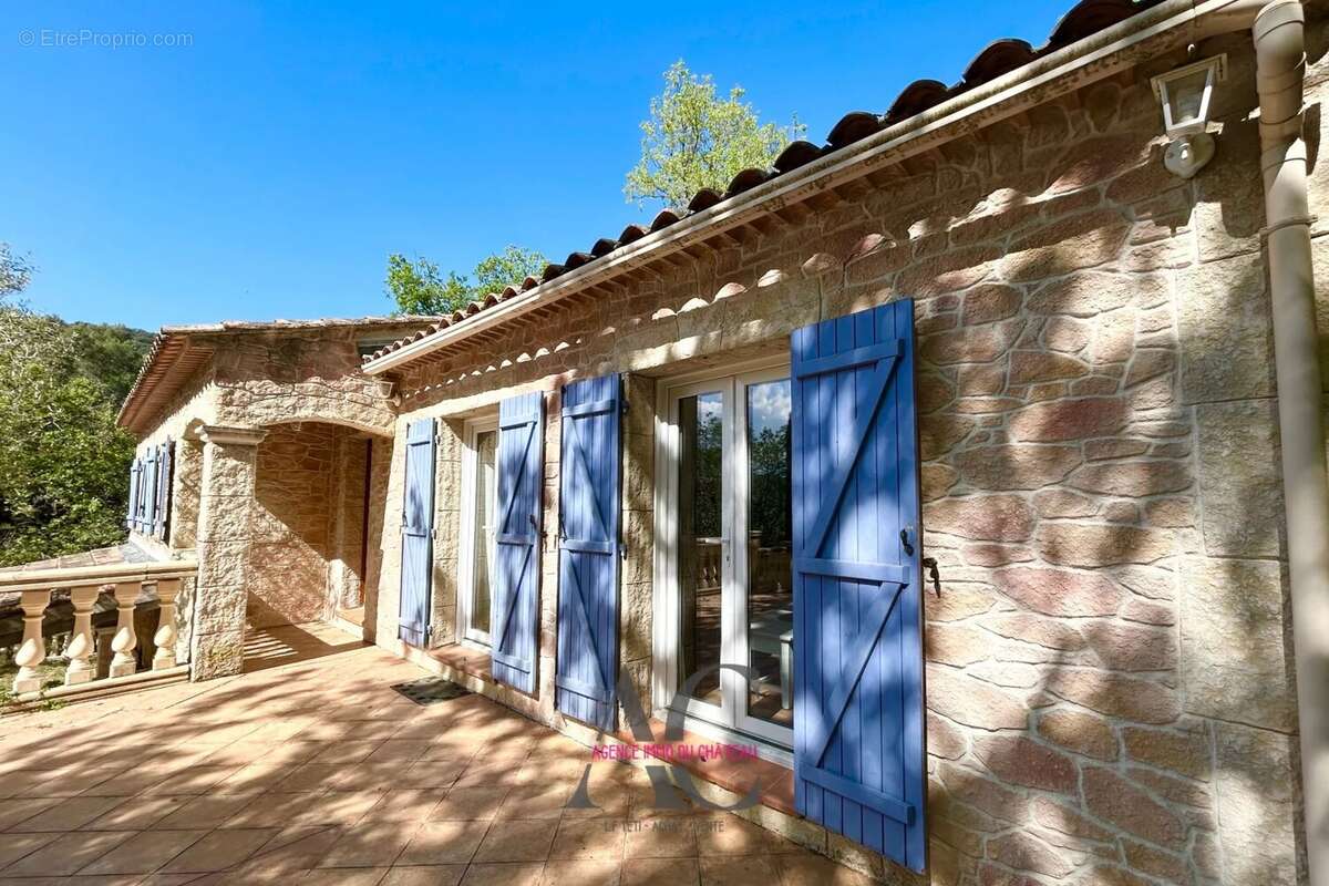 Maison à SAINTE-ANASTASIE-SUR-ISSOLE