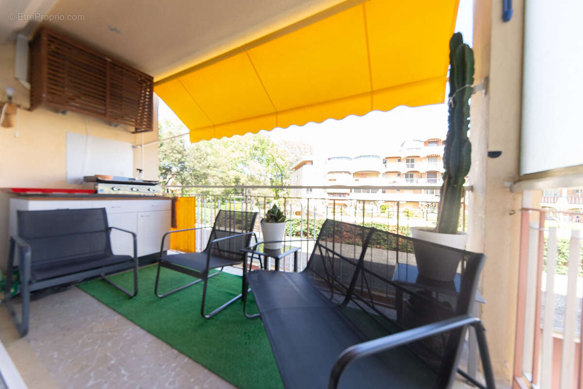 Appartement à MANDELIEU-LA-NAPOULE