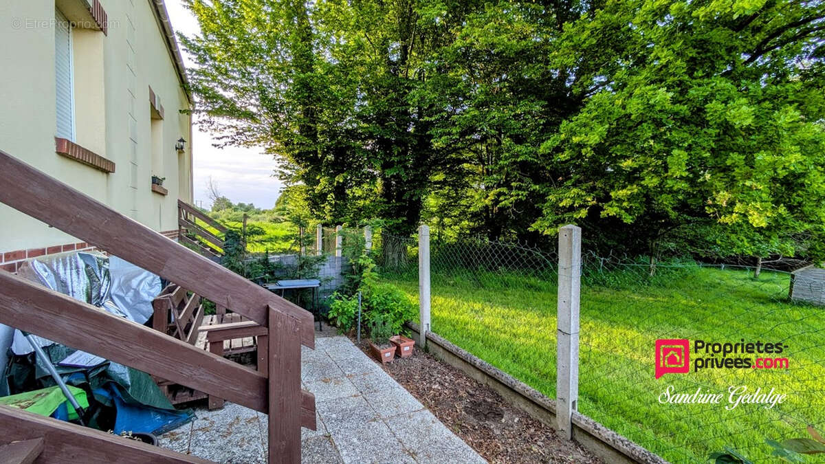 Maison à ONS-EN-BRAY