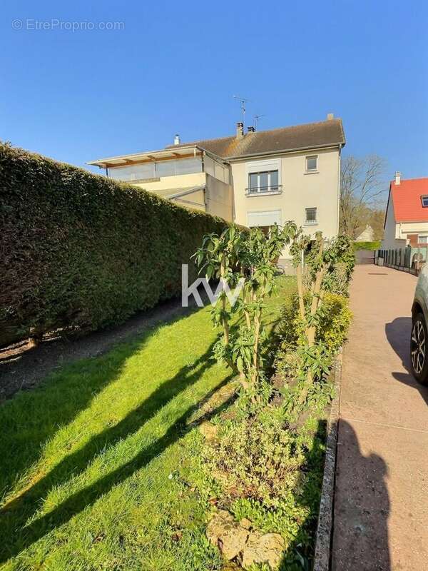 Maison à BALLANCOURT-SUR-ESSONNE