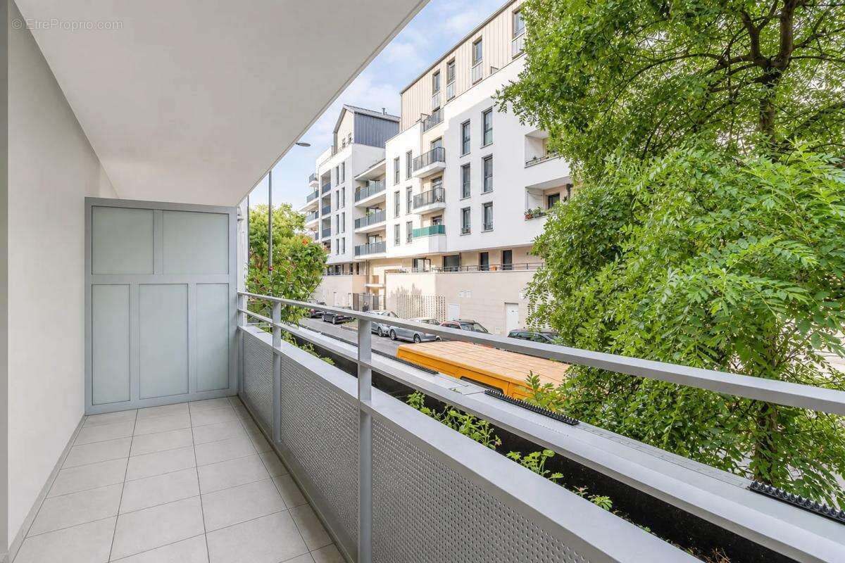 Appartement de 5 pièces de 100 m² situé à Bobigny - photo 10