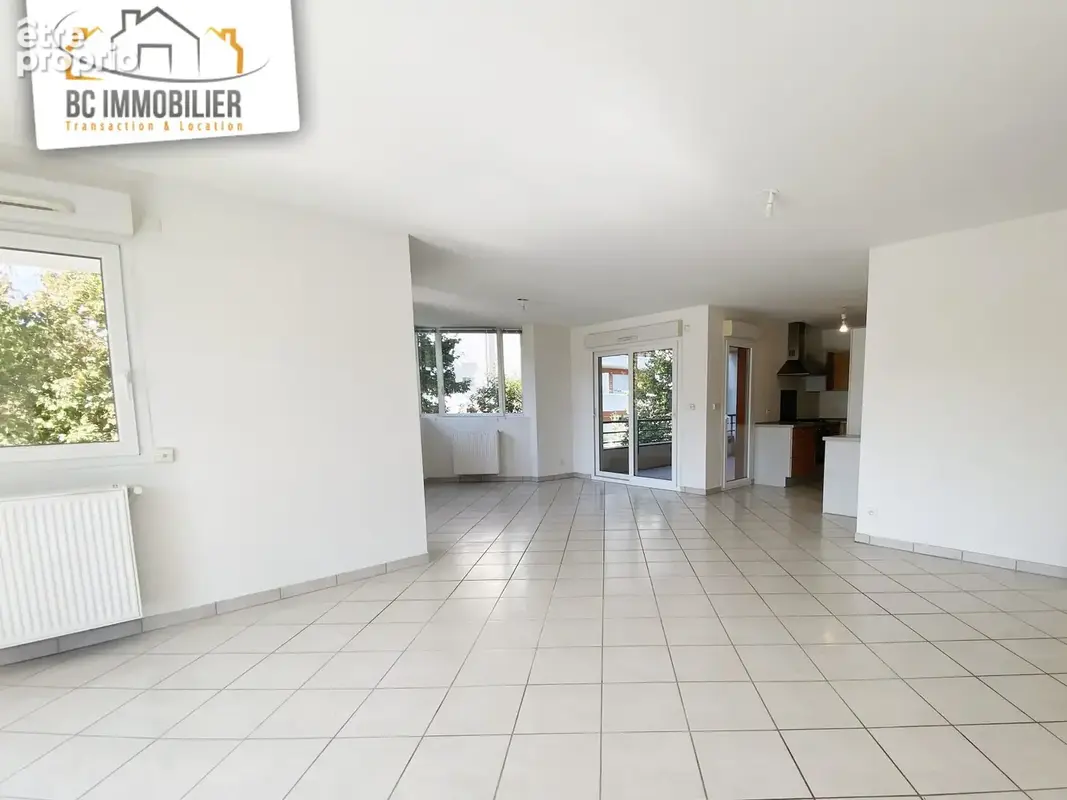 Appartement 4 pièces 111 m² à vendre à Ferney-Voltaire (01210) - photo 2