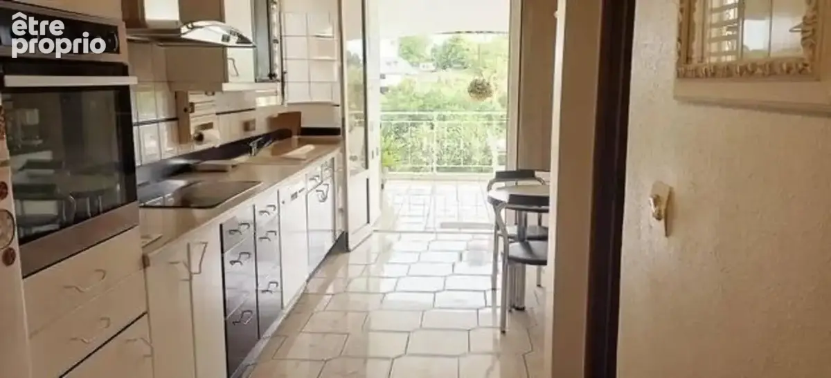 Villa T4 et son appartement T2 à vendre à ABYMES-GOSIER (971), piscine, terrain 1900 m² - photo 3