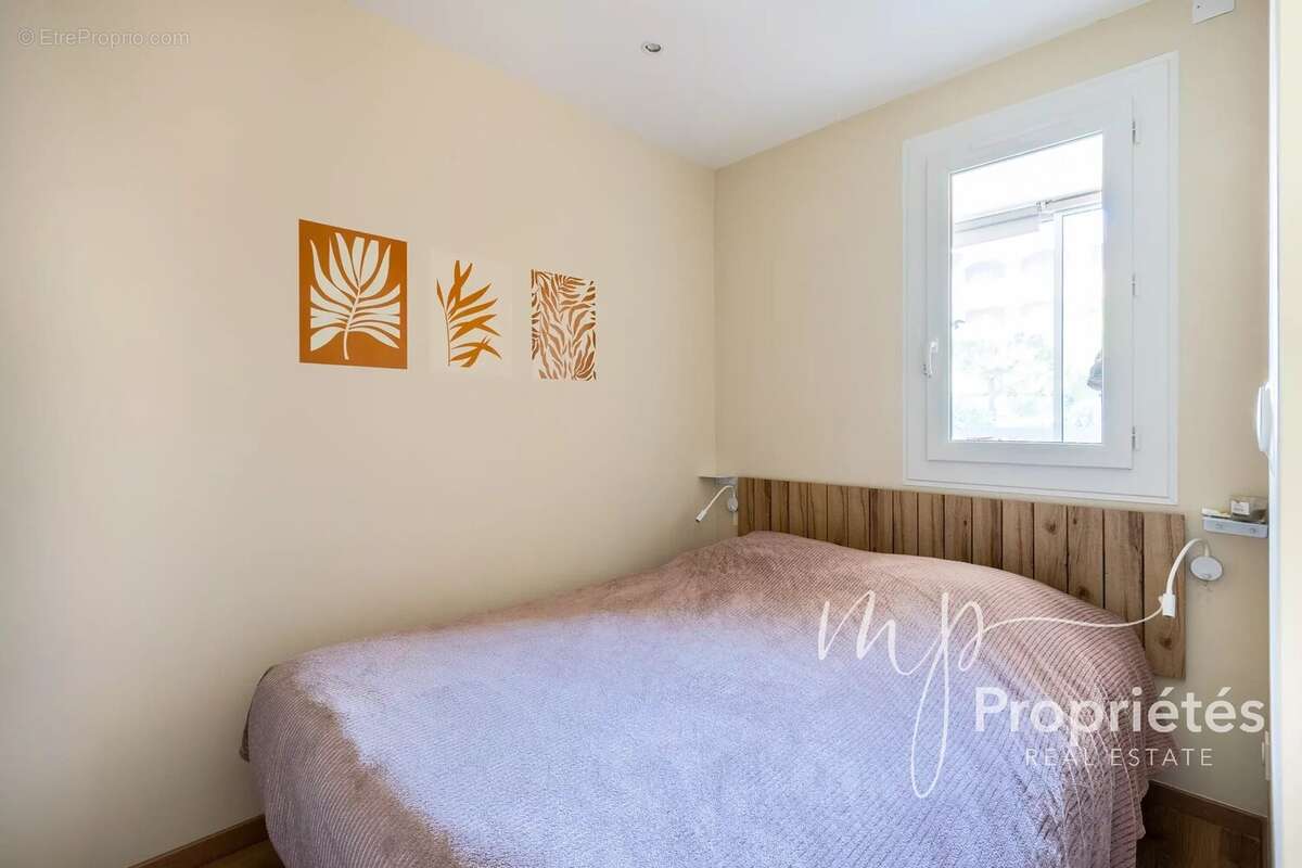 Appartement à BORMES-LES-MIMOSAS