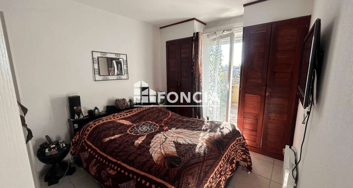 Appartement à VILLENEUVE-LES-AVIGNON