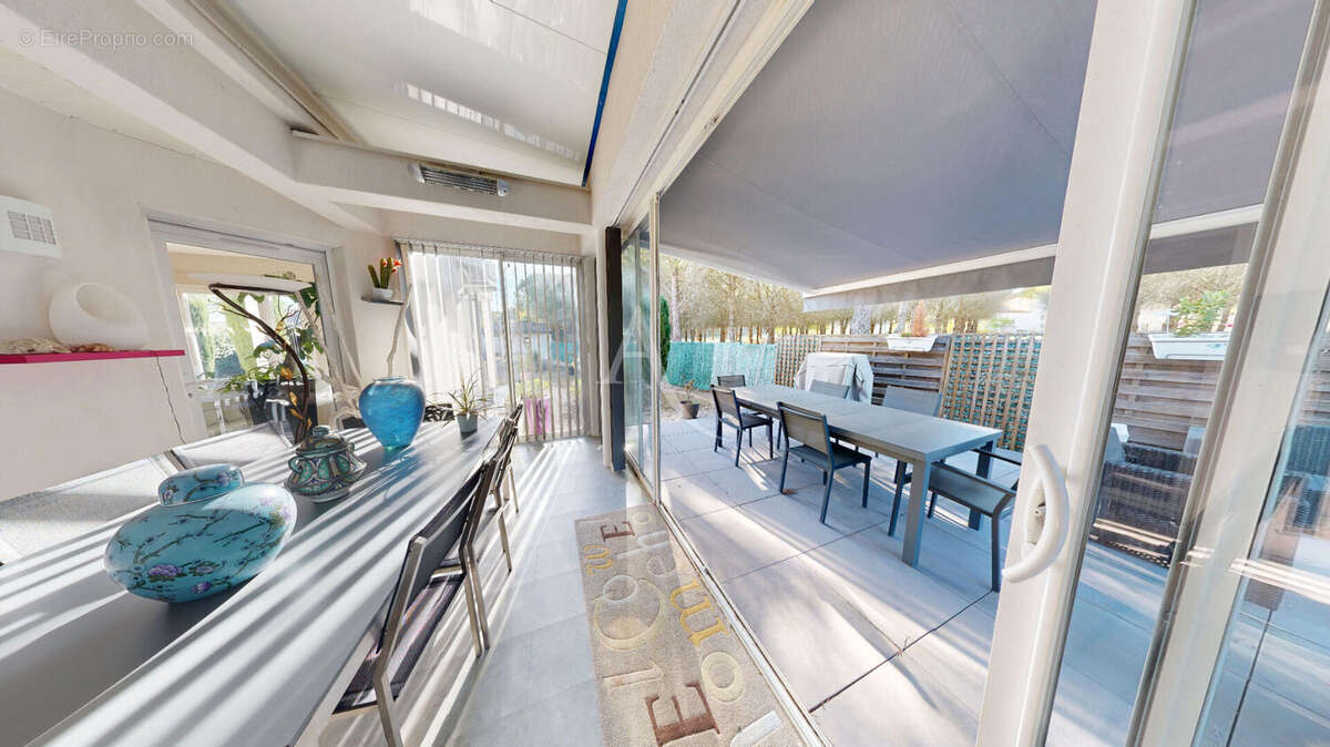 Maison à VILLEMOUSTAUSSOU