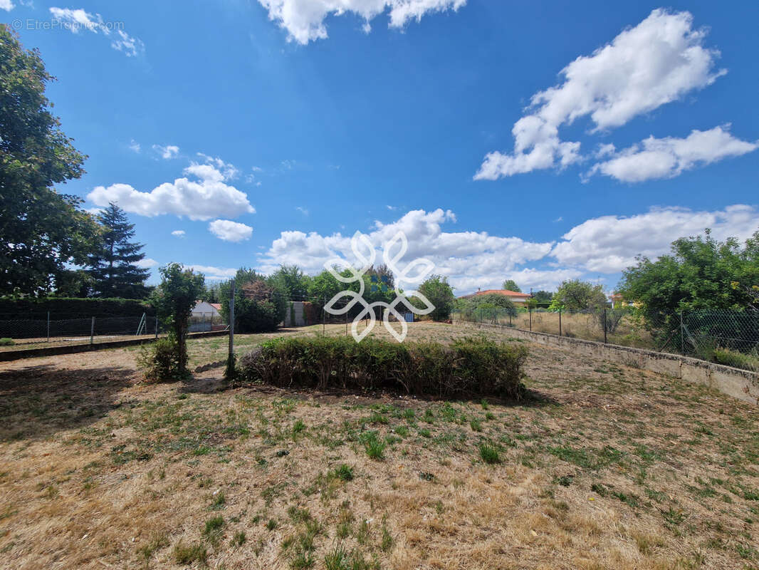 À seulement 20 minutes d'Issoire, donnez vie à votre projet ! - photo 17