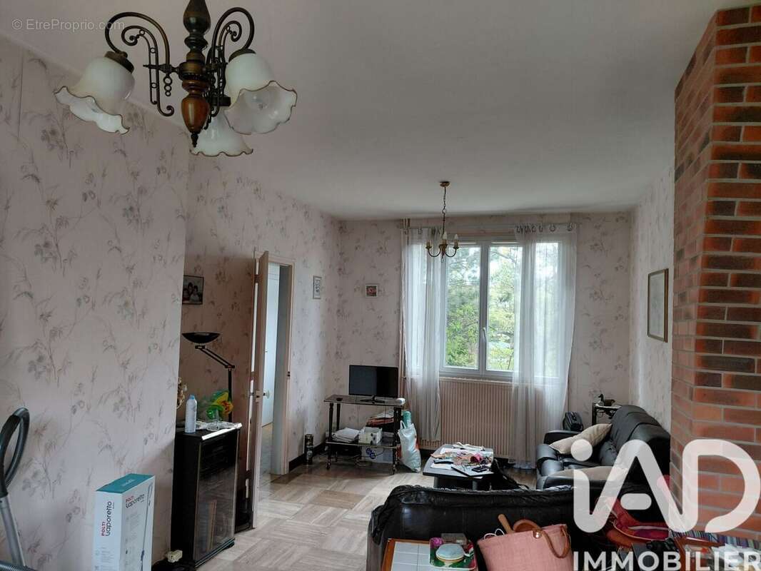 Photo 2 - Maison à VILLENEUVE-LE-ROI