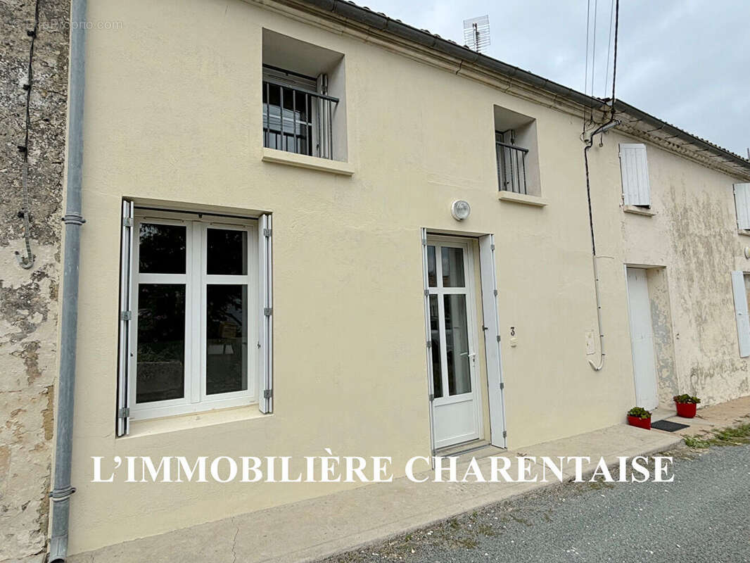 Maison à PISANY