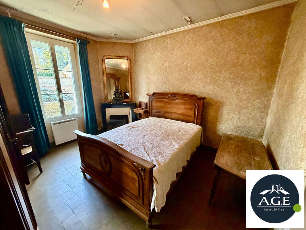 Maison à SAINT-HILARION