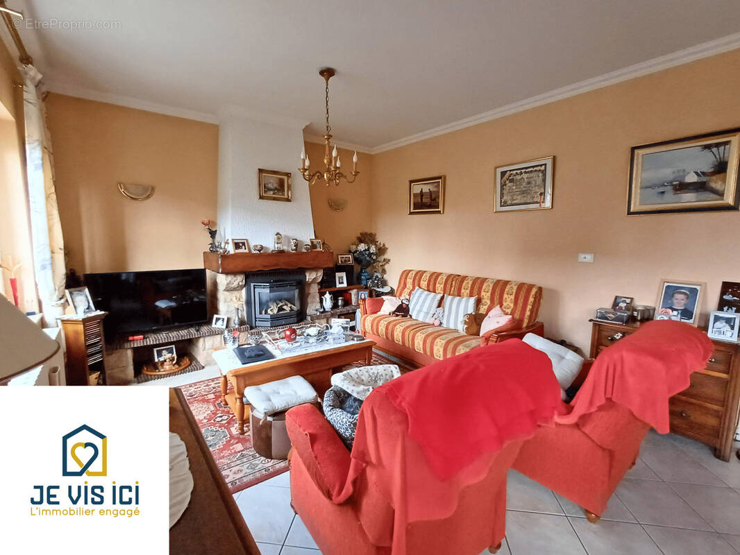 Maison à HALLENNES-LEZ-HAUBOURDIN