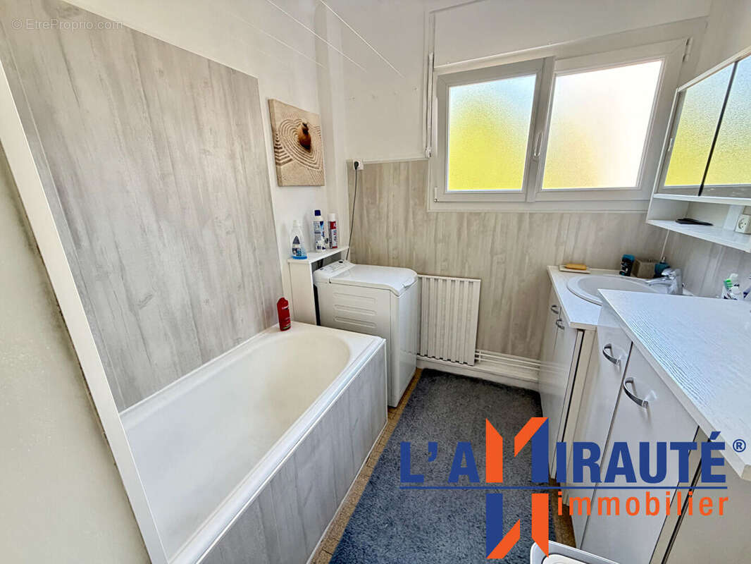 Appartement à SARTROUVILLE
