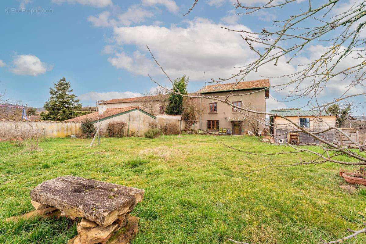 Maison à BULLY
