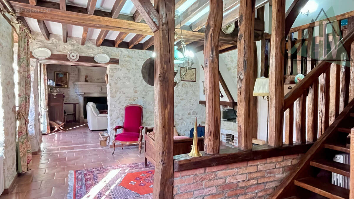 Maison à LONGUEVILLE