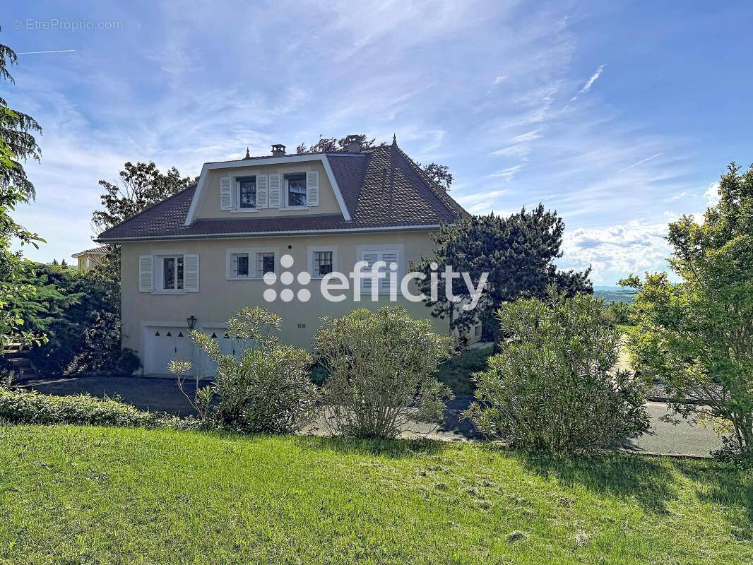Maison à SEYSSUEL