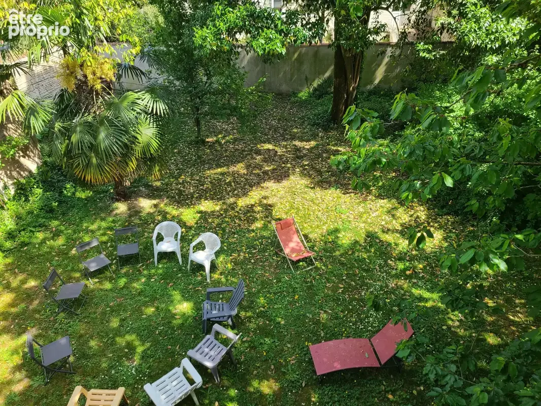 Niort centre ville maison d'habitation  5 ch terrain arboré - photo 2