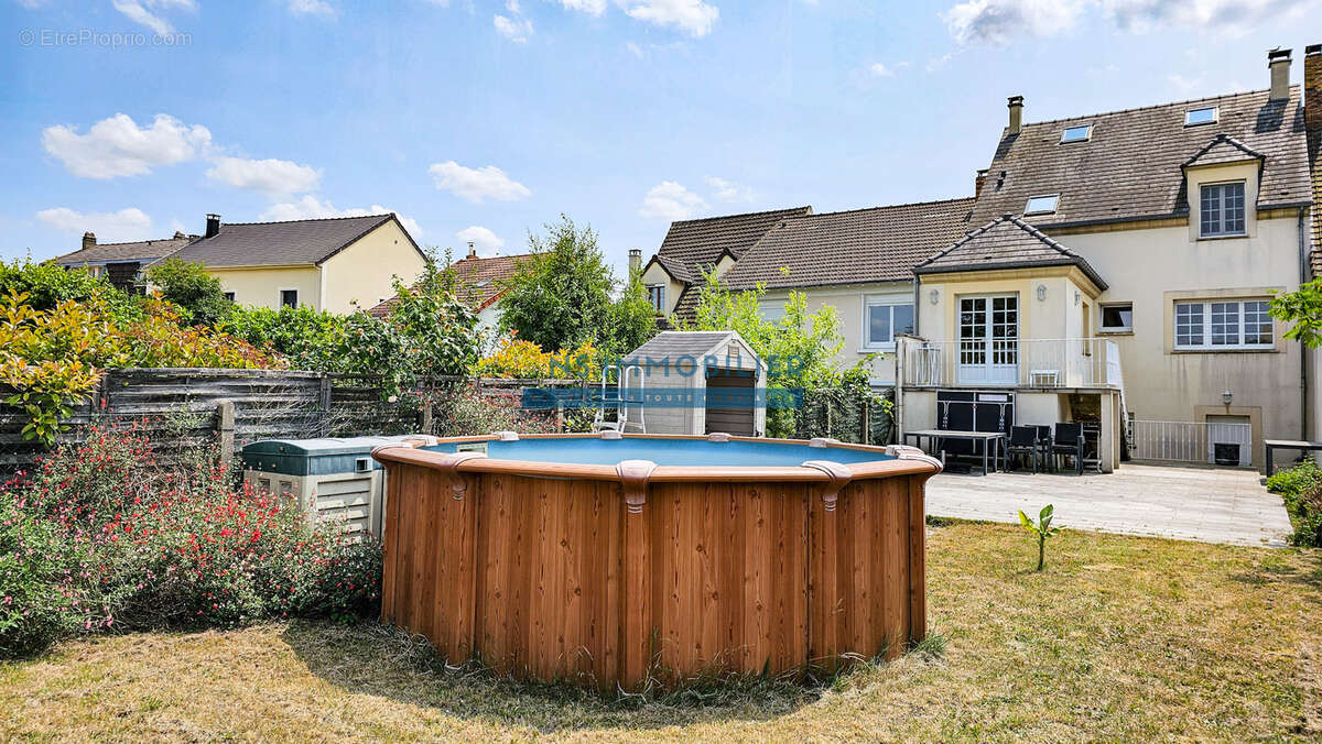 Maison à HOUILLES