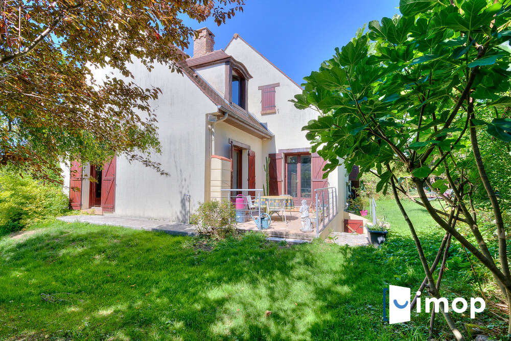 Maison à SOISY-SUR-SEINE