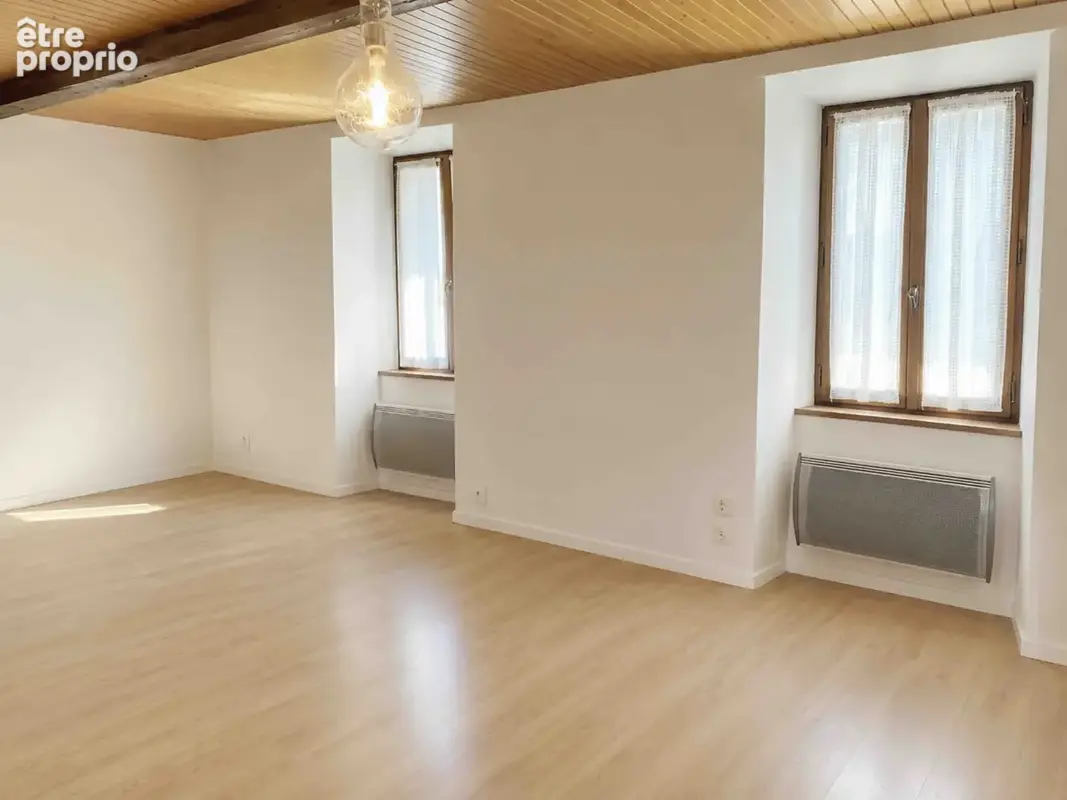 Appartement 72 m2, 2 chambres, à rénover, Thônes - photo 3