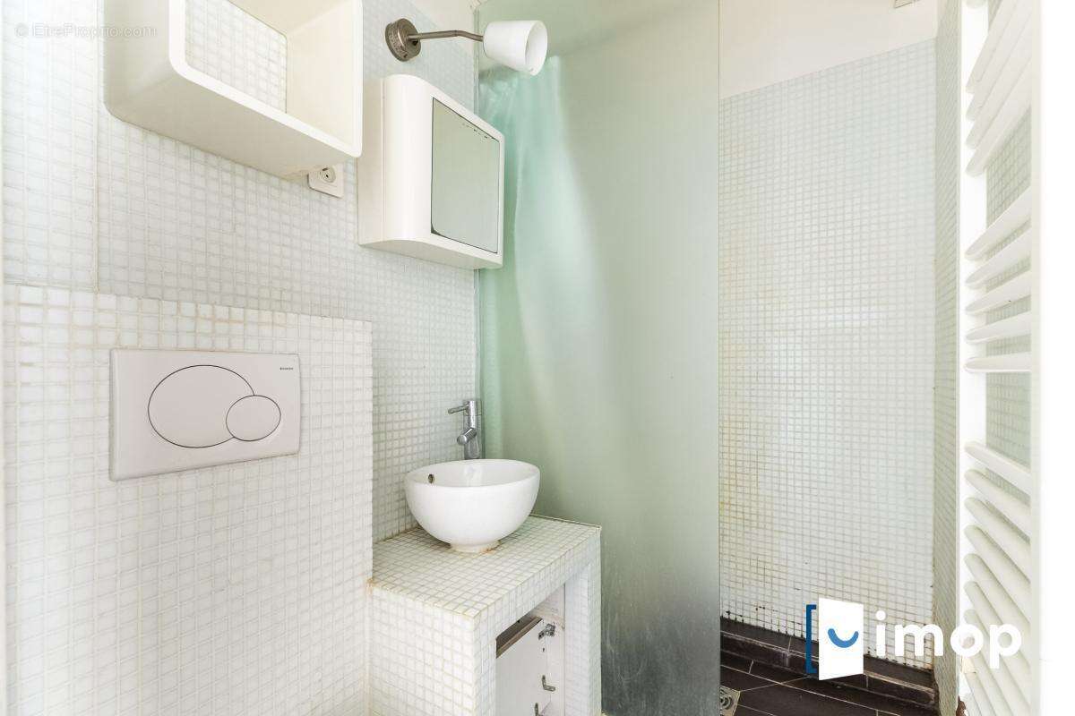 Appartement à PARIS-2E
