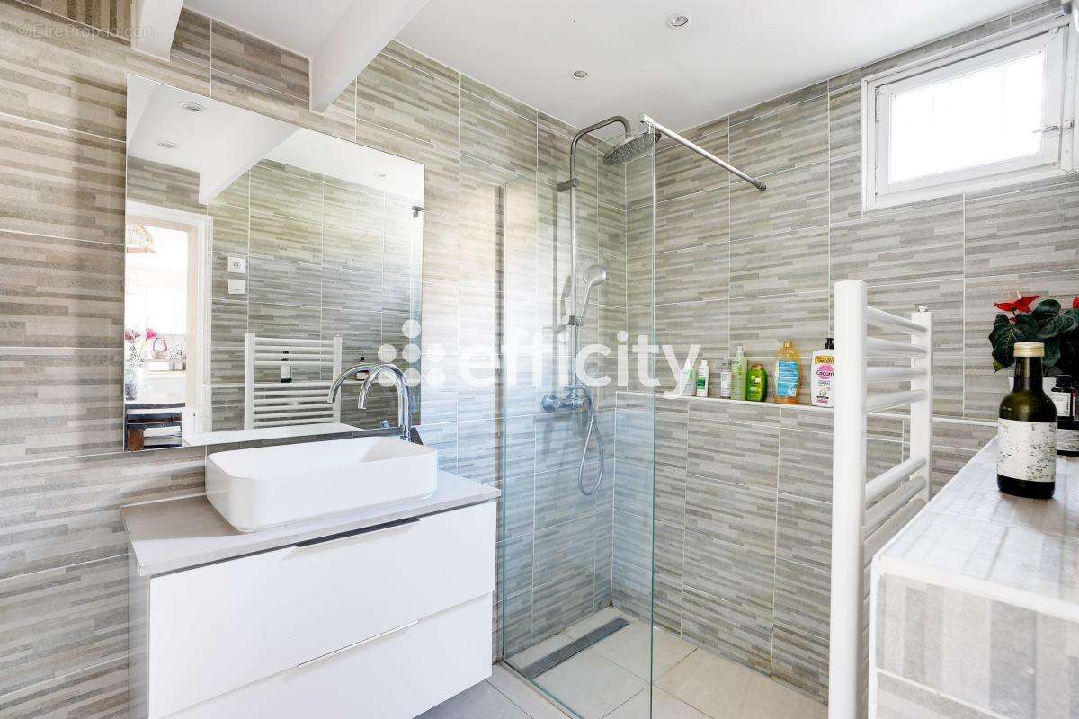 Appartement à VILLENEUVE-LE-ROI