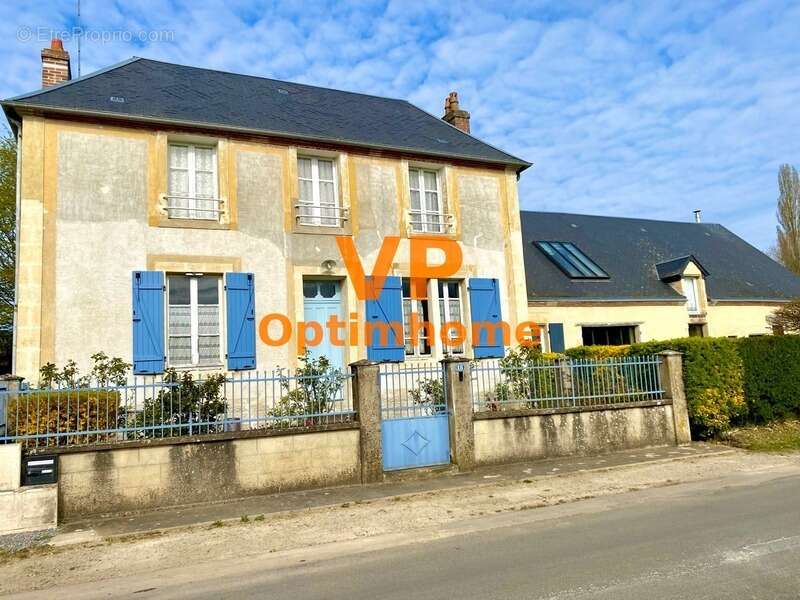 Maison à THELIGNY