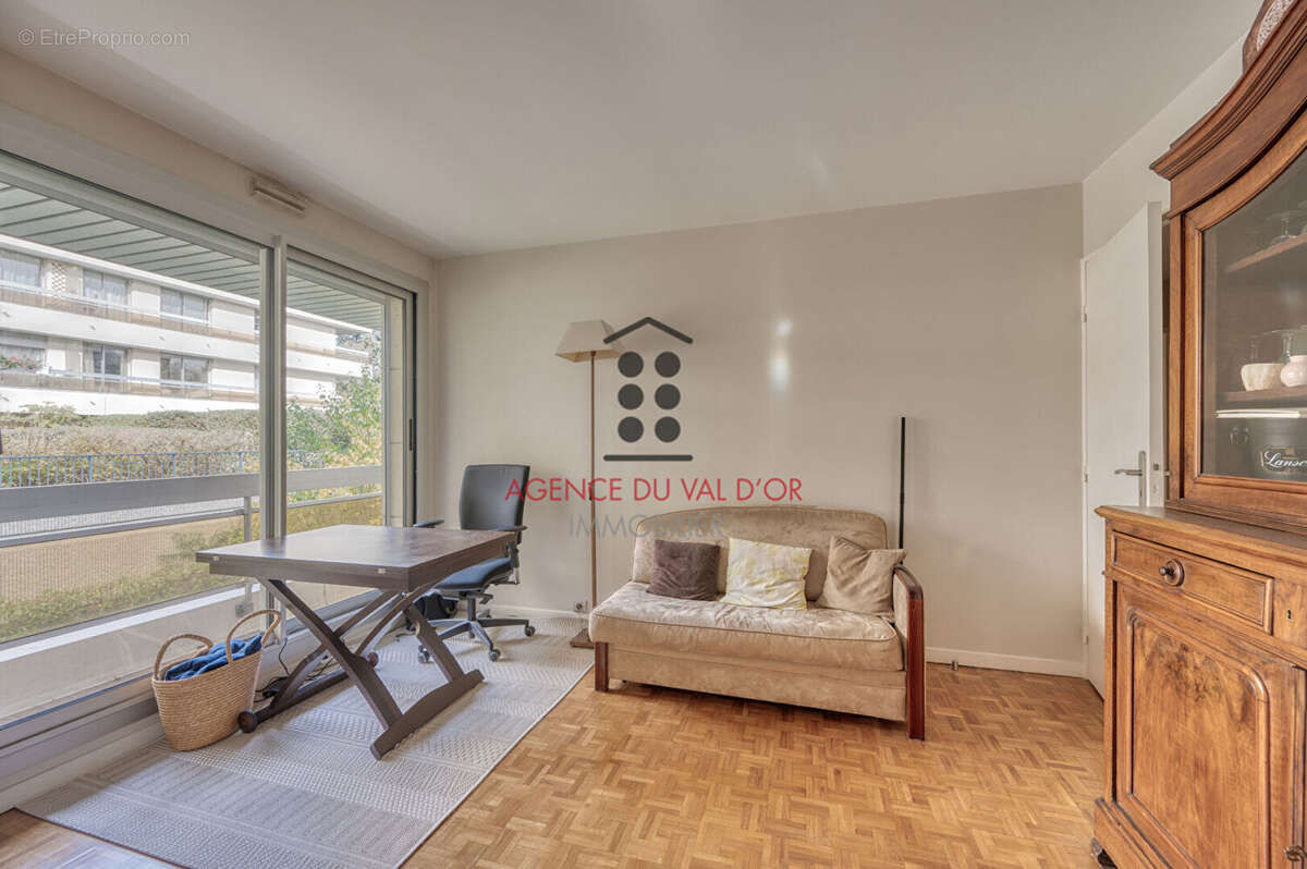 Appartement à BOUGIVAL