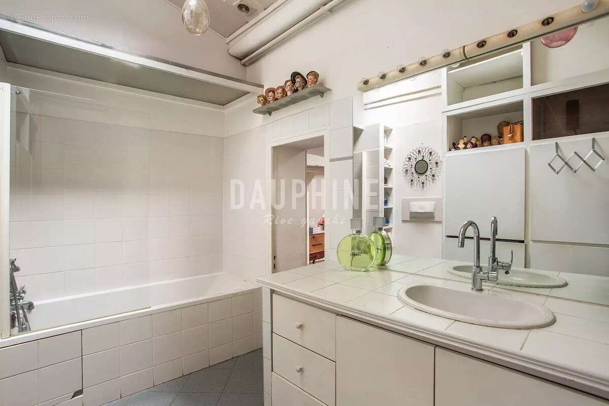 Appartement à PARIS-6E