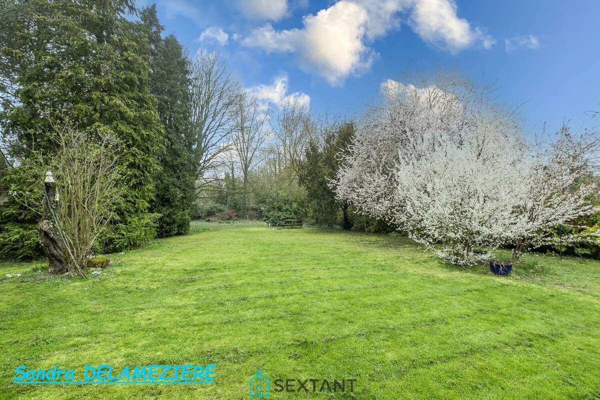 Maison à VILLERS-BRETONNEUX