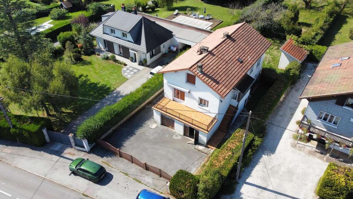 Maison à MONTFAUCON