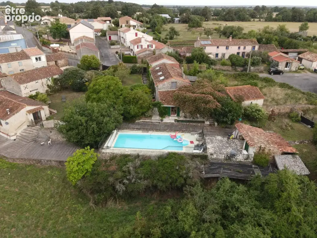 Maison de caractère avec piscine et maison d’amis - photo 3