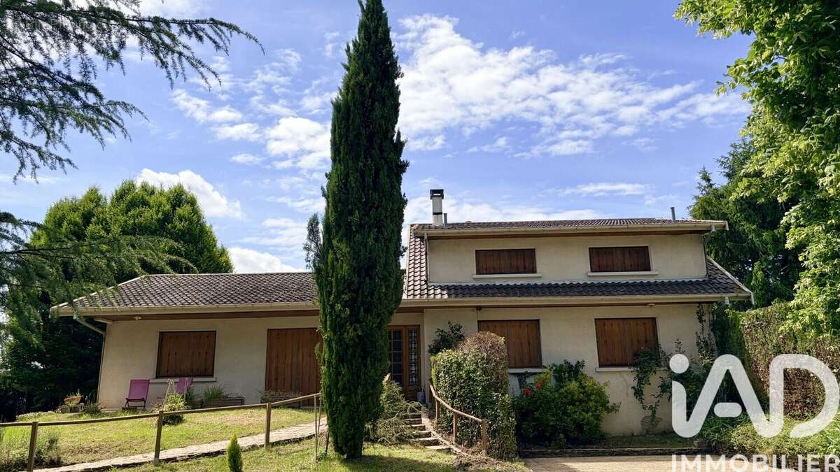 Maison 131 m² à Chatillon-Sur-Chalaronne  - photo 2