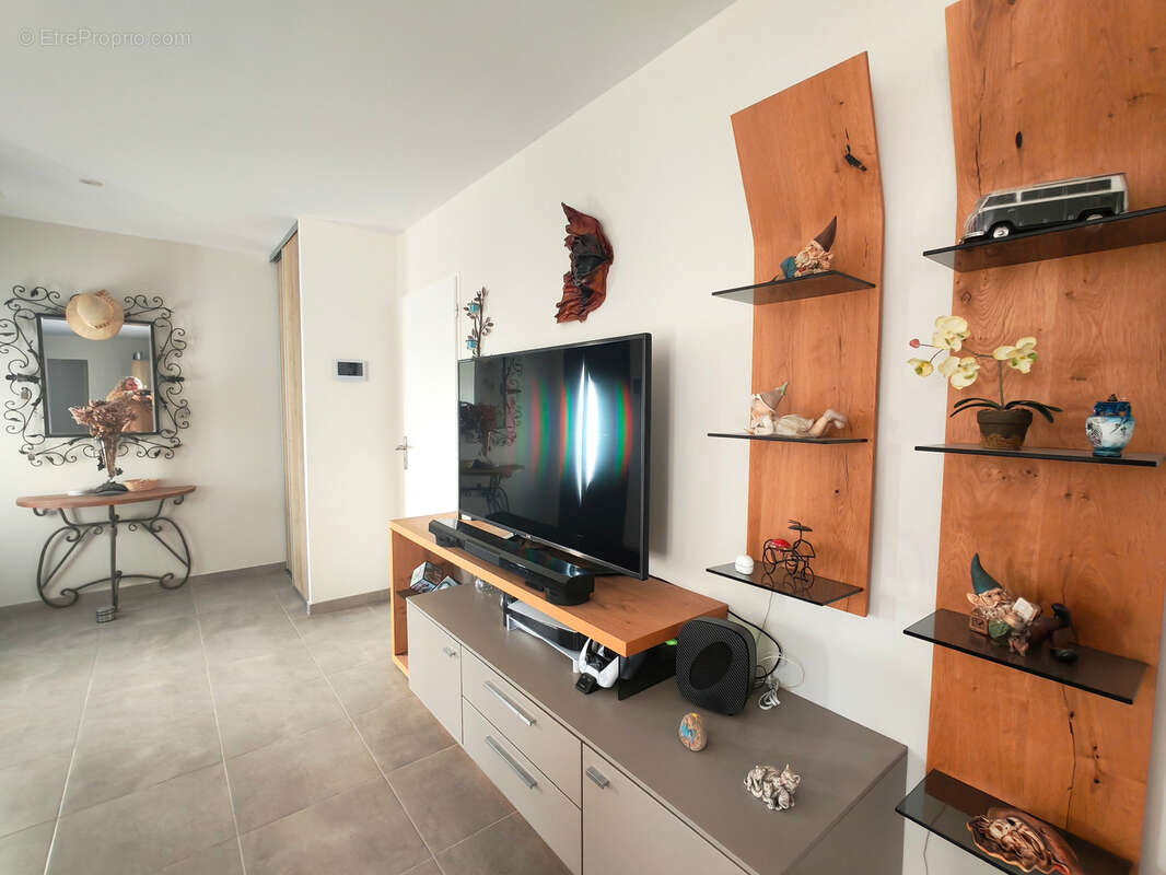 Maison à VILLENEUVE-DE-LA-RAHO