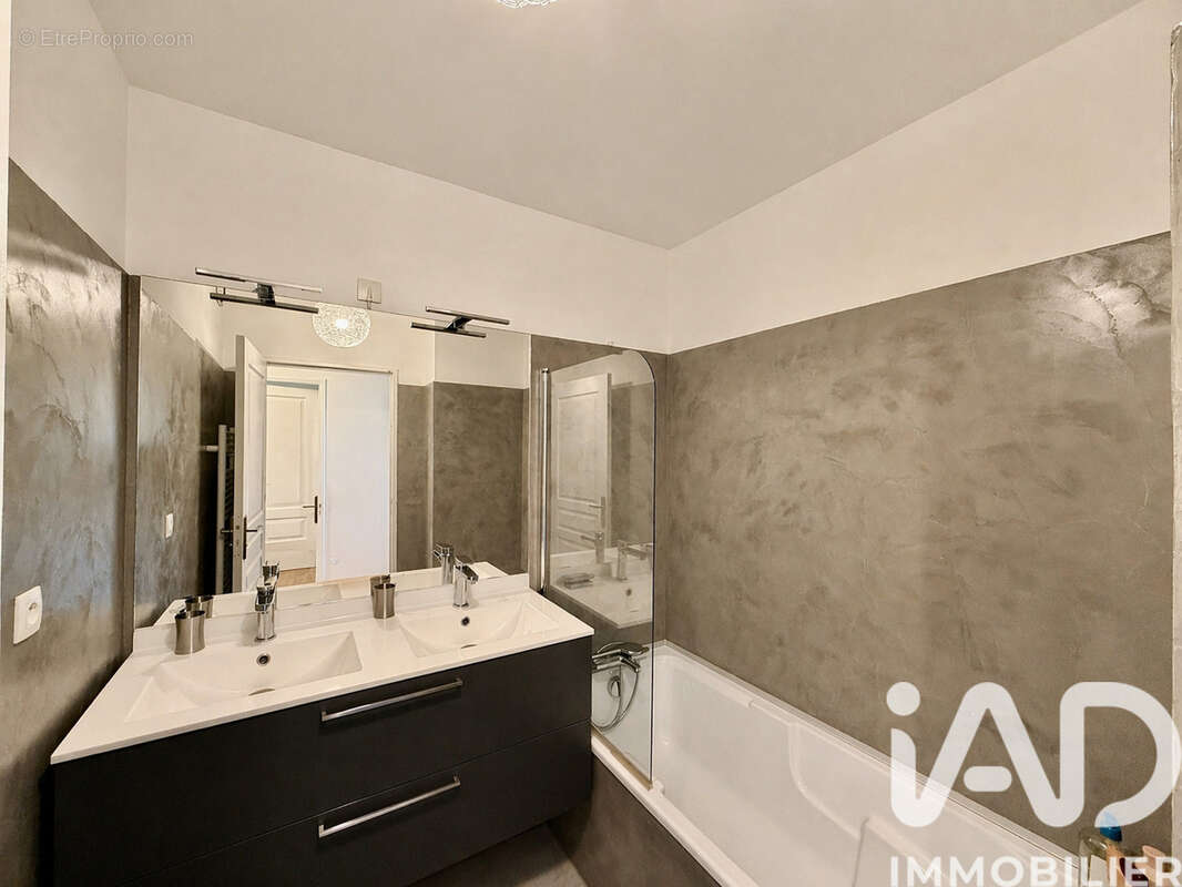 Photo 8 - Appartement à LYON-5E