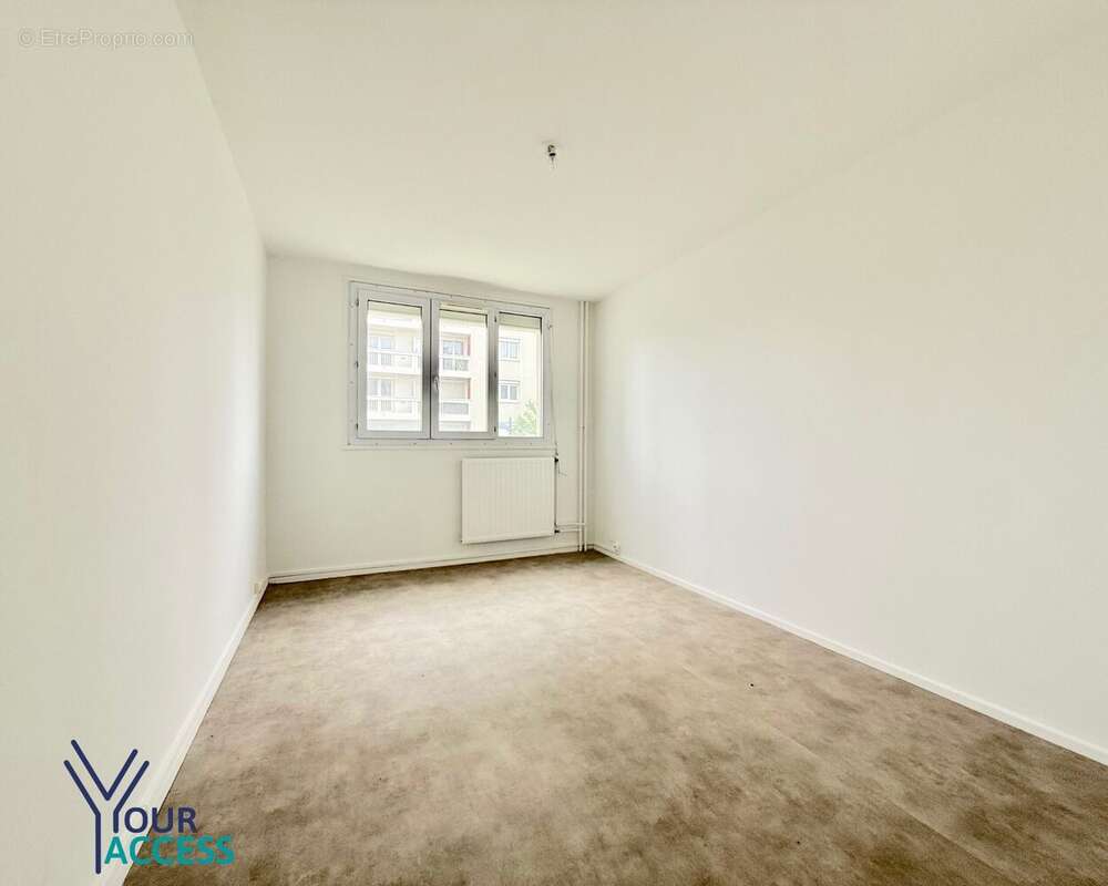 Appartement à MEYZIEU