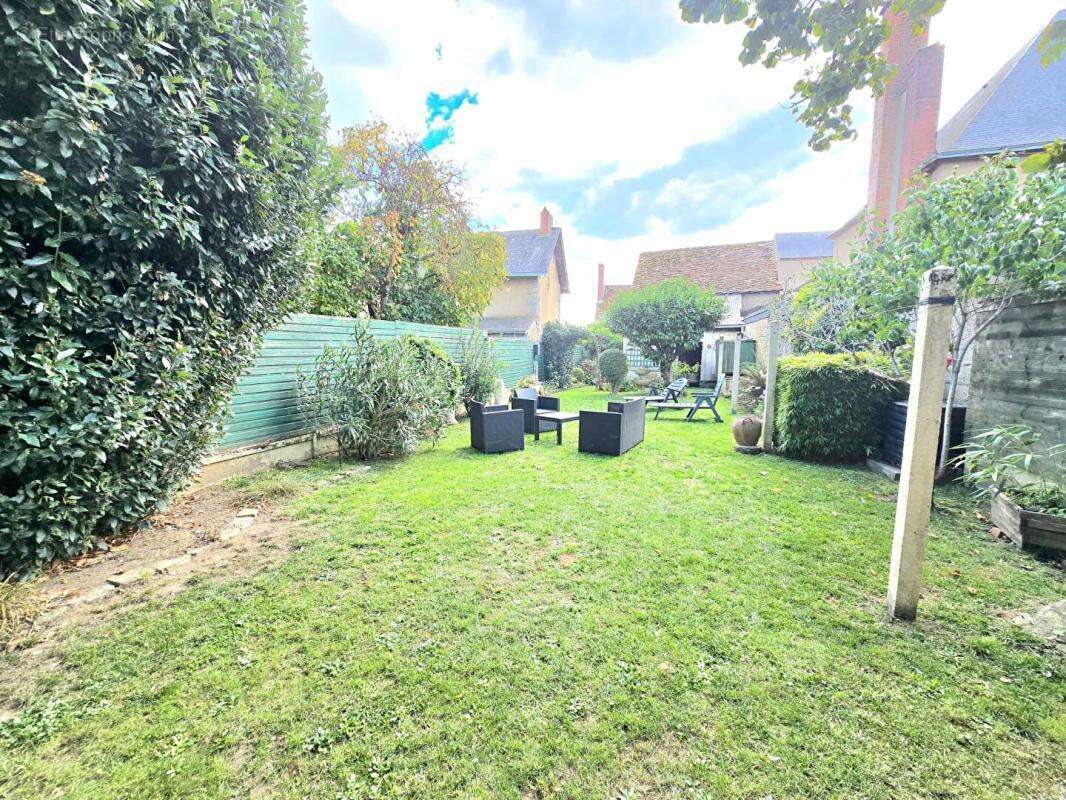 Maison à AUVERS-LE-HAMON