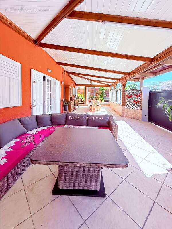 Maison à PETITE-ILE