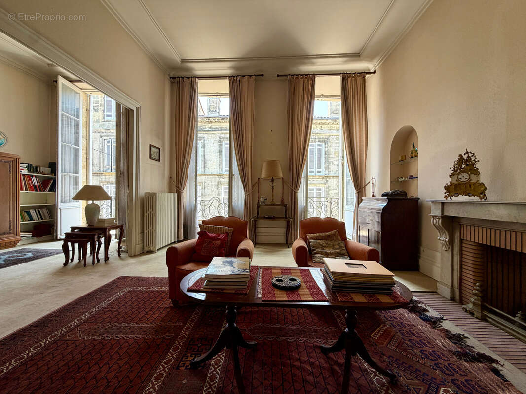 Appartement à BORDEAUX