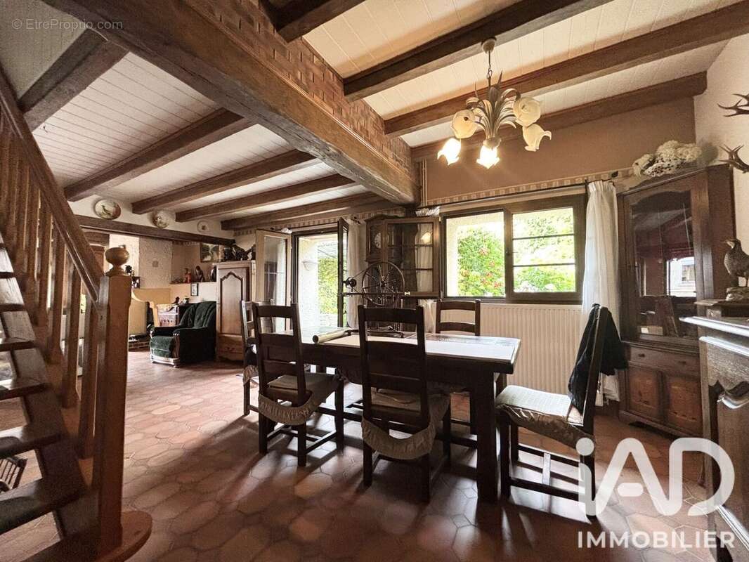 Maison 178 m² à Belval  - photo 4