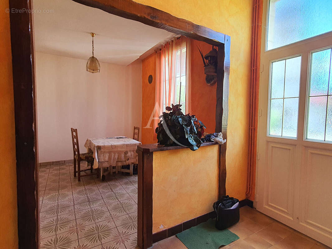 Maison à VILLENTROIS