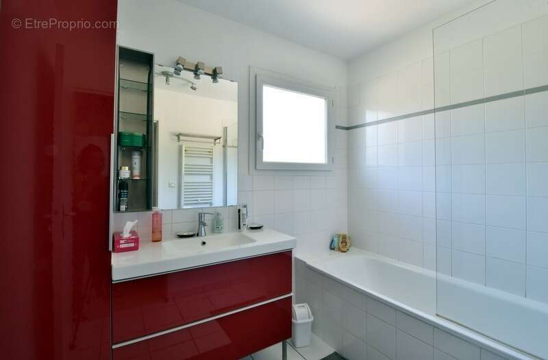 EXCLUSIVITÉ - Villa T4 - Jardin et garage - photo 7