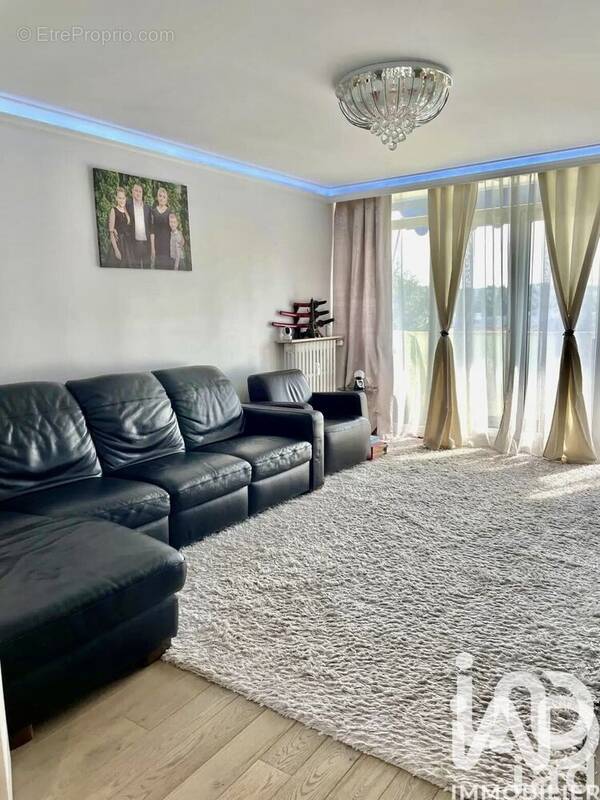 Photo 1 - Appartement à SAVIGNY-SUR-ORGE