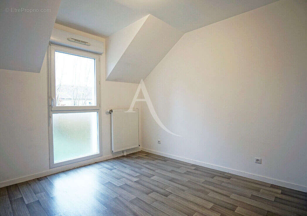 Maison à FLEURY-LES-AUBRAIS