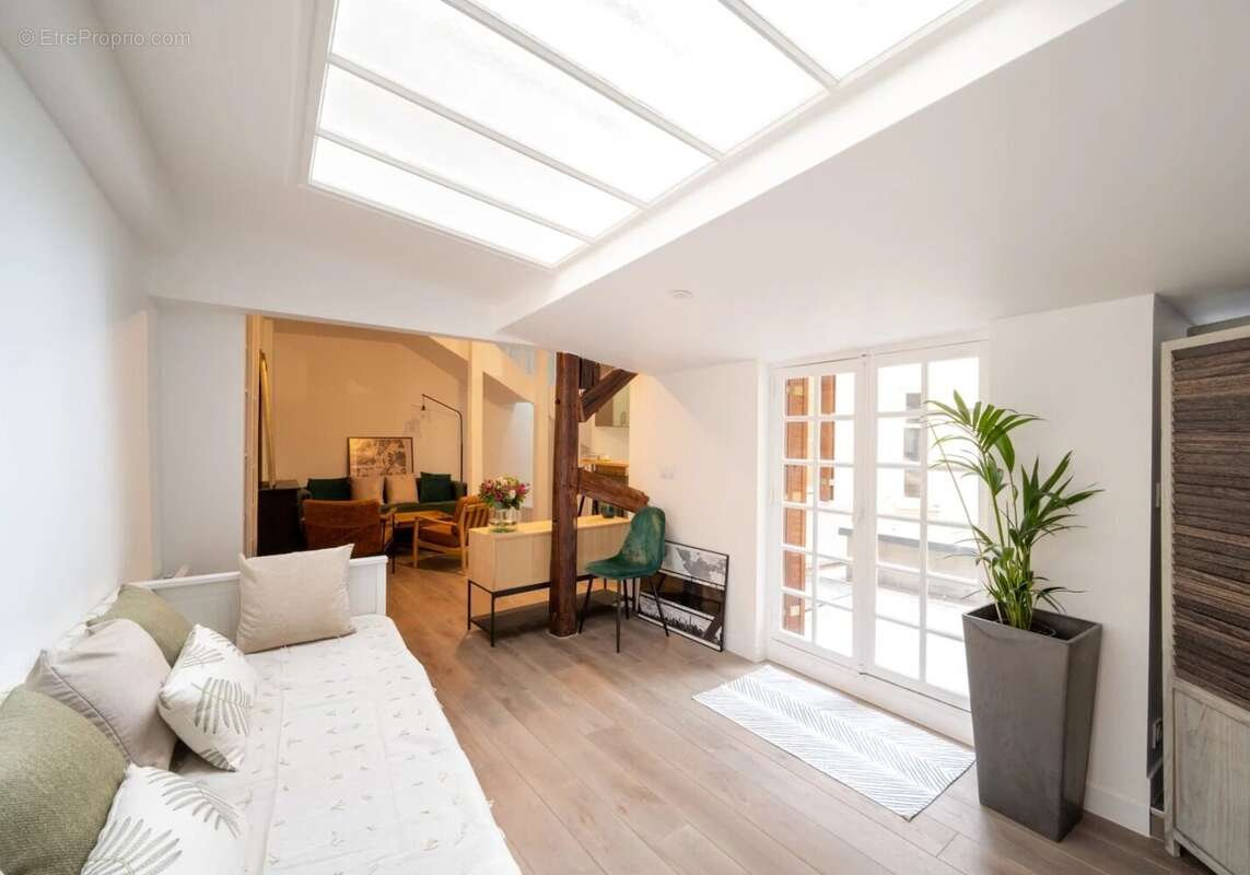 Appartement à PARIS-6E